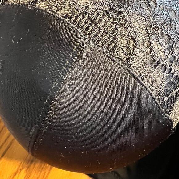 ASHLEY STEWART 42D bra, convertible butterfly, black with partial lace - Picture 12 of 12